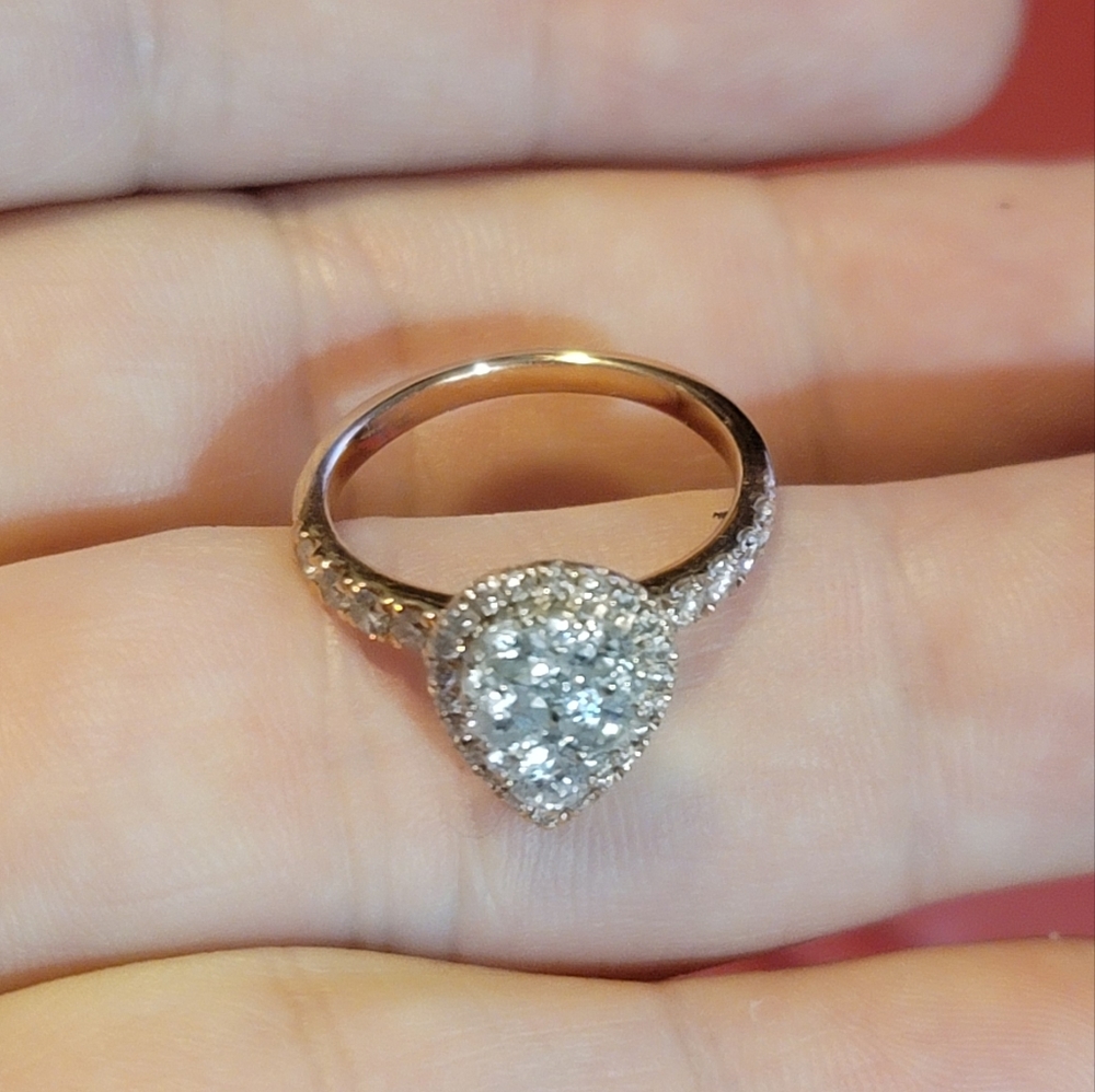 14kt Gold & Diamonds Ring 6.5